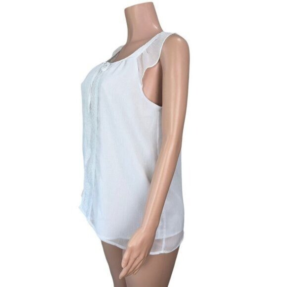ELLE Women SZ L White Sleeveless Blouse Pleated Front-Tie Neck- Lined-Casual - Picture 8 of 14